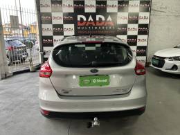 FORD - FOCUS - 2015/2016 - Prata - R$ 72.900,00