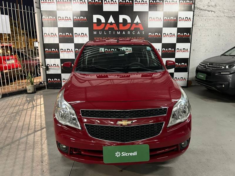 FIAT - SIENA - 2010/2011 - Vermelha - R$ 32.900,00