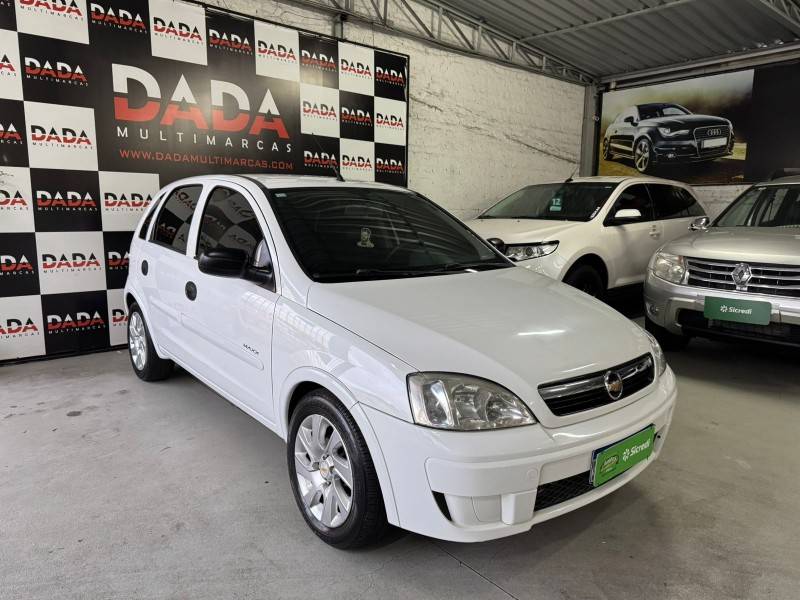 CHEVROLET - CORSA - 2010/2011 - Branca - R$ 32.900,00