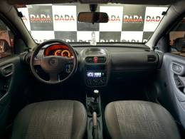 CHEVROLET - CORSA - 2010/2011 - Branca - R$ 32.900,00