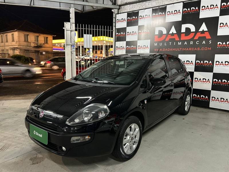 FIAT - PUNTO - 2014/2015 - Preta - R$ 42.900,00