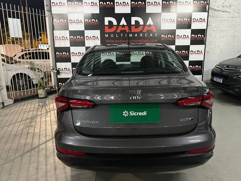 FIAT - CRONOS - 2021/2022 - Cinza - R$ 68.900,00