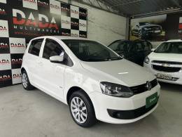 VOLKSWAGEN - FOX - 2011/2012 - Branca - R$ 32.900,00