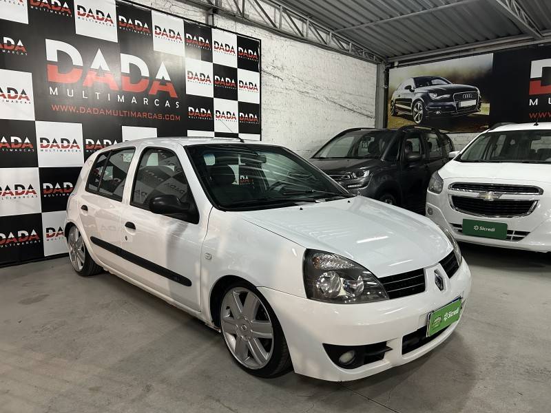 RENAULT - CLIO - 2011/2011 - Branca - R$ 26.900,00