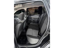 RENAULT - DUSTER - 2011/2012 - Preta - R$ 45.900,00