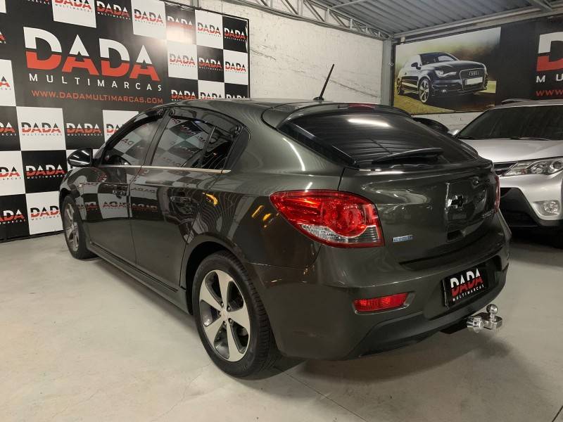 CHEVROLET - CRUZE - 2012/2013 - Verde - R$ 55.900,00