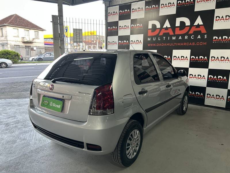 FIAT - PALIO - 2013/2014 - Prata - R$ 35.900,00