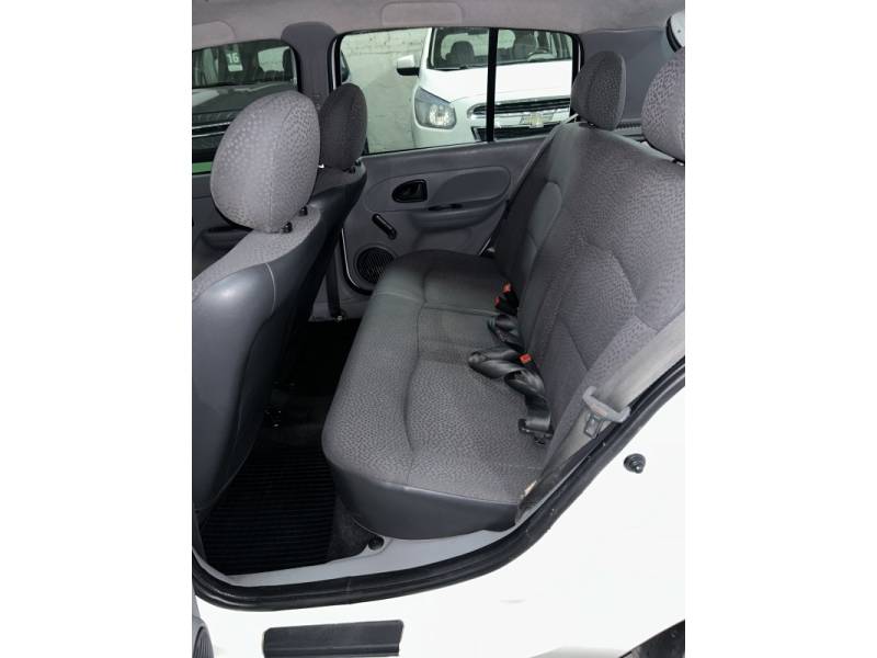 RENAULT - CLIO - 2011/2011 - Branca - R$ 26.900,00