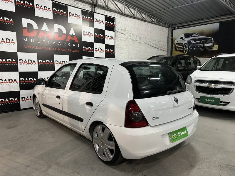 RENAULT - CLIO - 2011/2011 - Branca - R$ 26.900,00