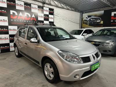 RENAULT - SANDERO - 2010/2011 - Prata - R$ 32.900,00