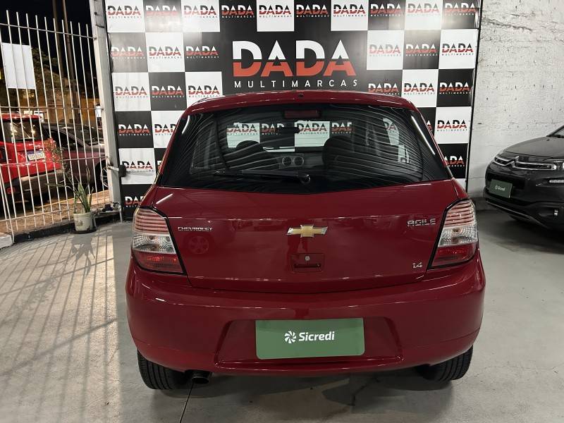 CHEVROLET - AGILE - 2011/2011 - Vermelha - R$ 37.900,00
