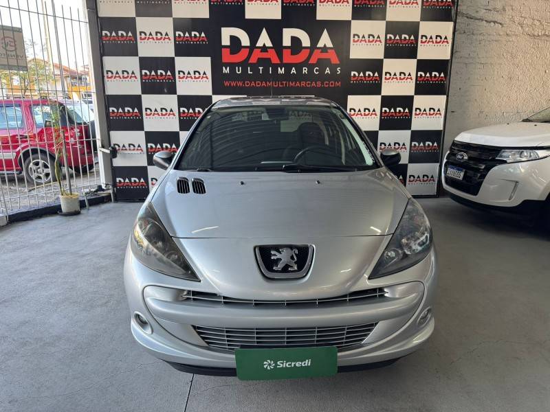PEUGEOT - 207 - 2012/2013 - Prata - R$ 33.900,00