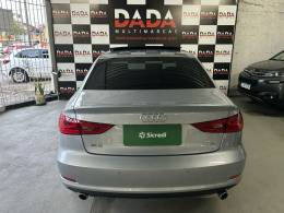 AUDI - A3 - 2015/2016 - Prata - R$ 116.900,00