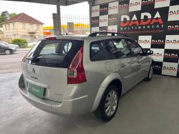 RENAULT - MÉGANE - 2011/2012 - Prata - R$ 31.900,00