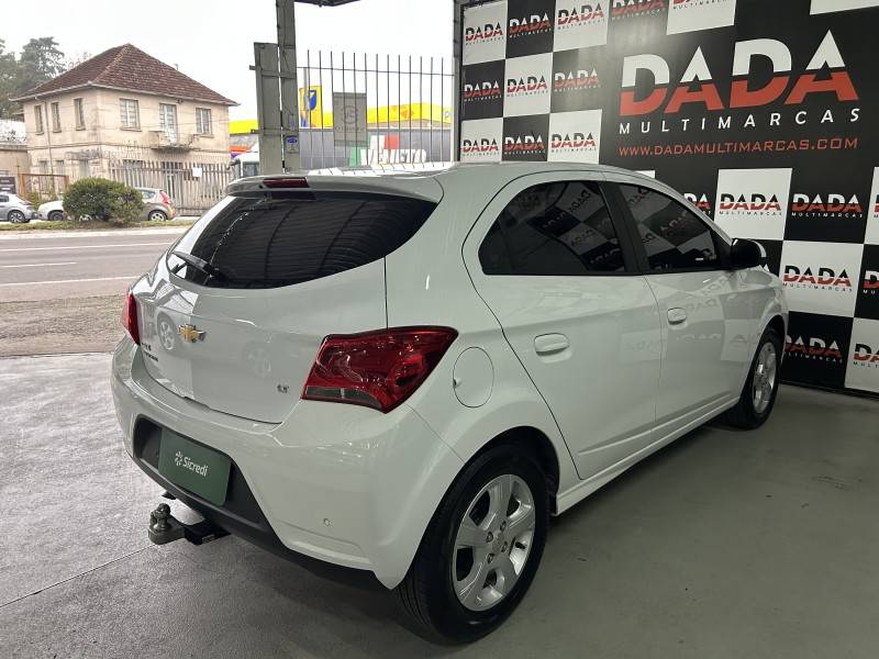 CHEVROLET - ONIX - 2019/2019 - Branca - R$ 65.900,00