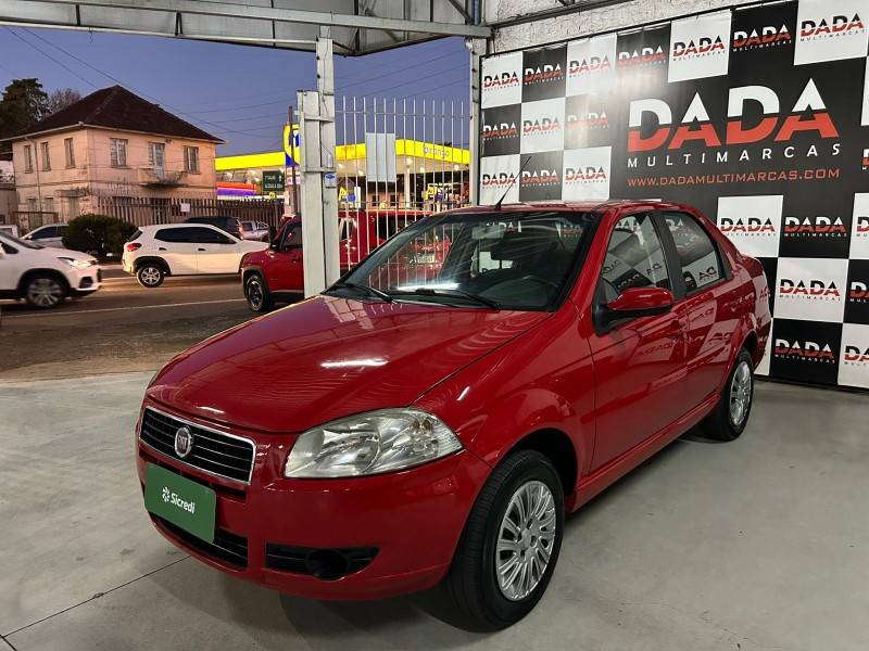 FIAT - SIENA - 2010/2011 - Vermelha - R$ 32.900,00
