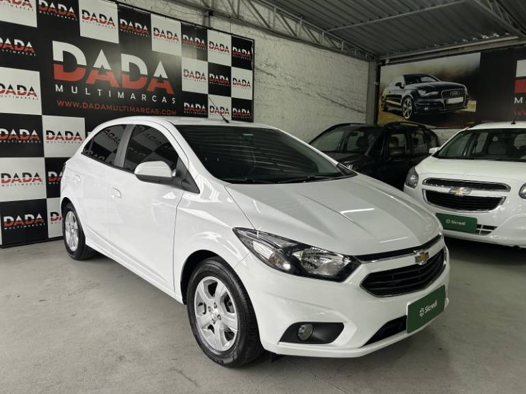 CHEVROLET - ONIX - 2019/2019 - Branca - R$ 65.900,00