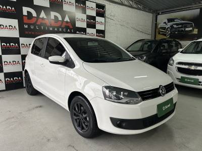 VOLKSWAGEN - FOX - 2014/2014 - Preta - R$ 42.900,00