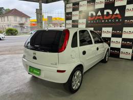 CHEVROLET - CORSA - 2010/2011 - Branca - R$ 32.900,00